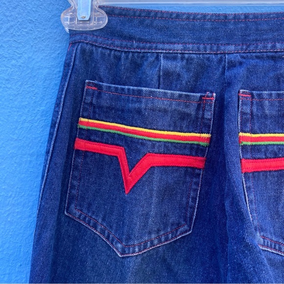 Vintage retro 80’s straight leg jeans with embroidered pockets, 22” waist - Picture 7 of 14